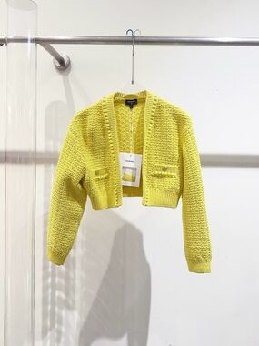 🚩steal Chanel Yellow Bouclé Cropped Cardigan